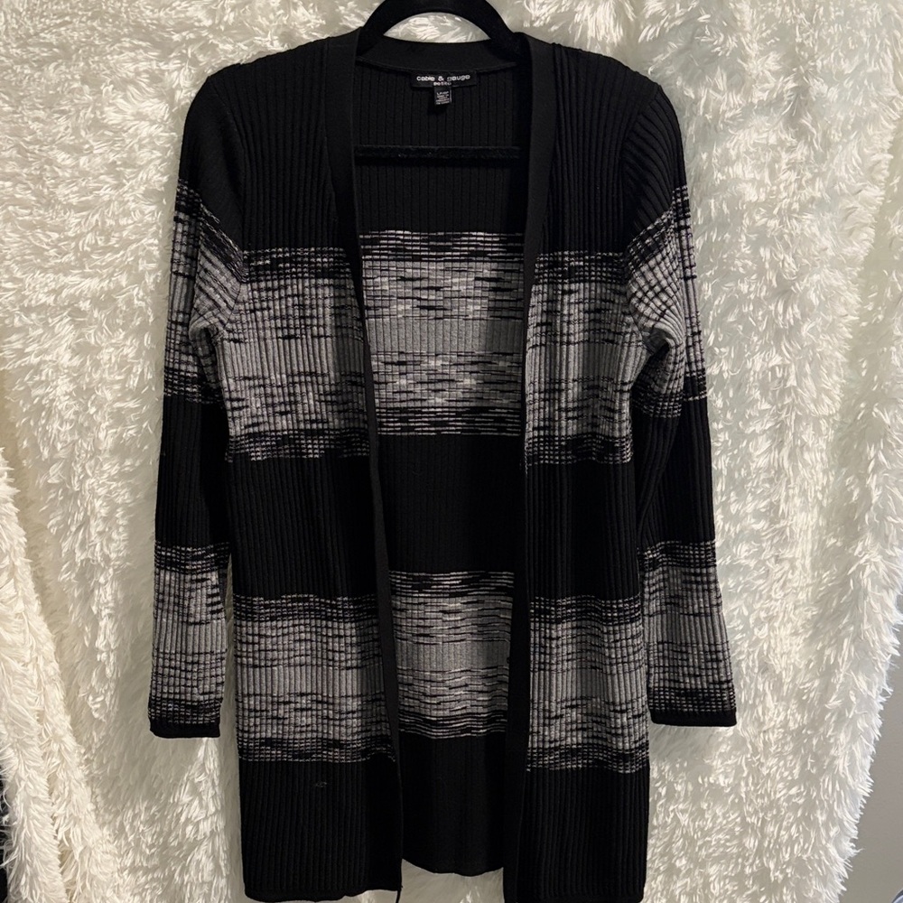 Cable & Gauge Black and Gray Cardigan